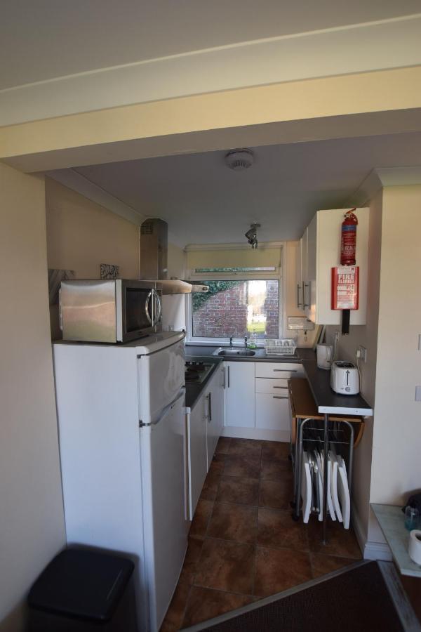 Chalet 87 Sandown Bay Holiday Centre Generous Money Off Ferry Crossing & Special Offer Until End Of June, September And Halloween Deals Now On Exterior foto